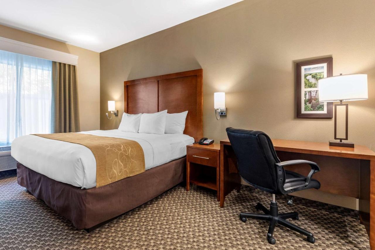 Comfort Suites Лафкін Екстер'єр фото