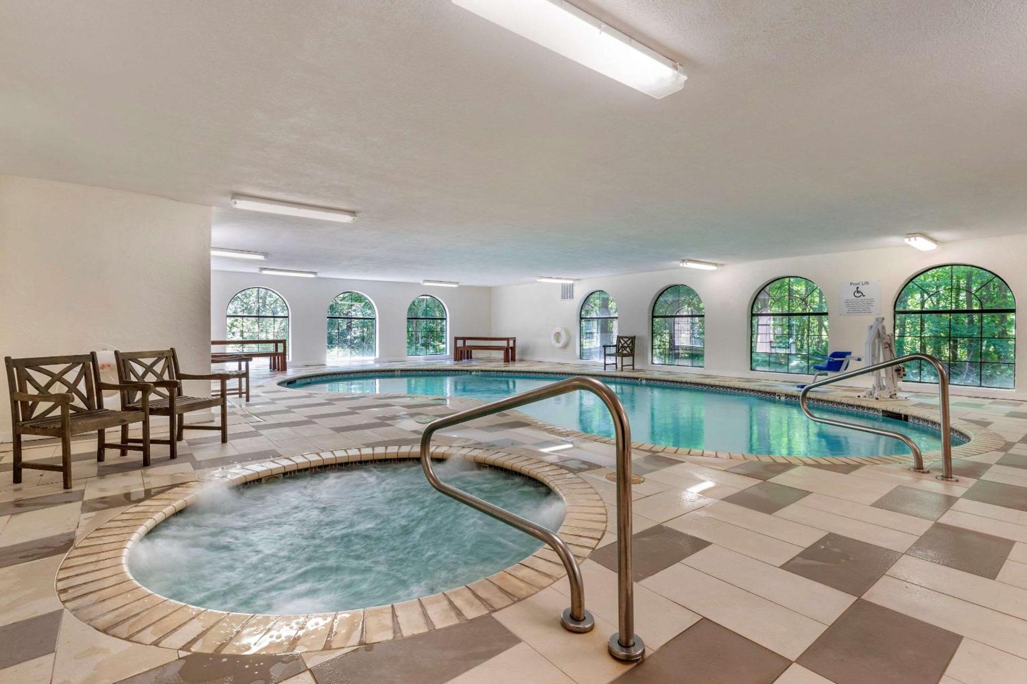 Comfort Suites Лафкін Екстер'єр фото