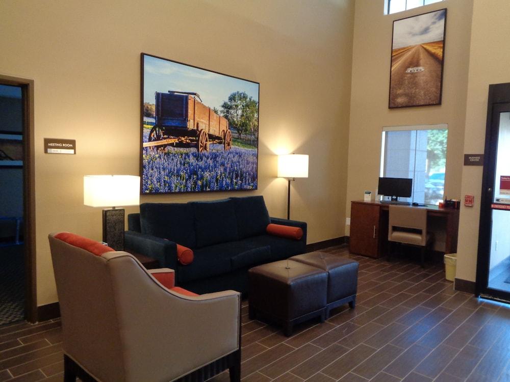 Comfort Suites Лафкін Екстер'єр фото