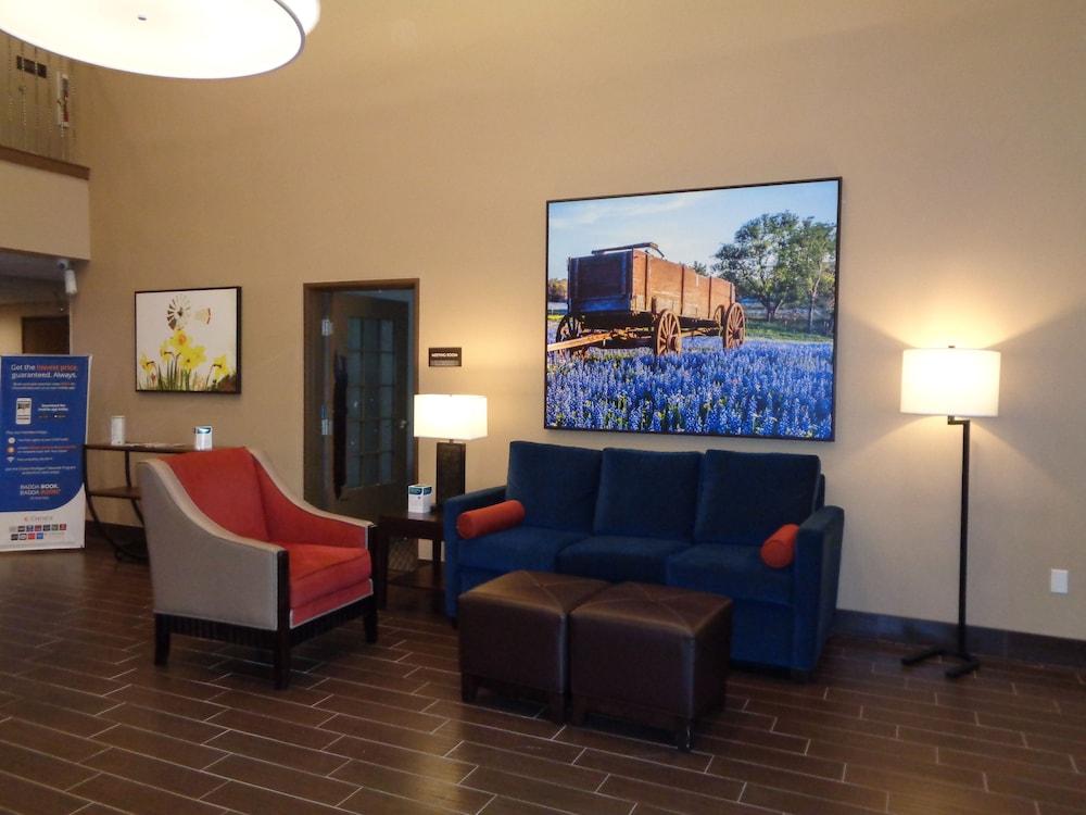 Comfort Suites Лафкін Екстер'єр фото