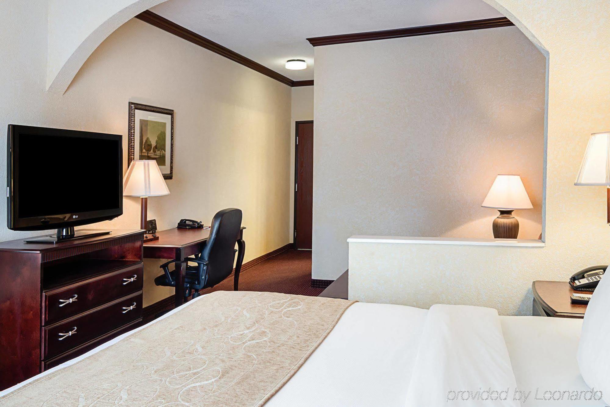 Comfort Suites Лафкін Екстер'єр фото