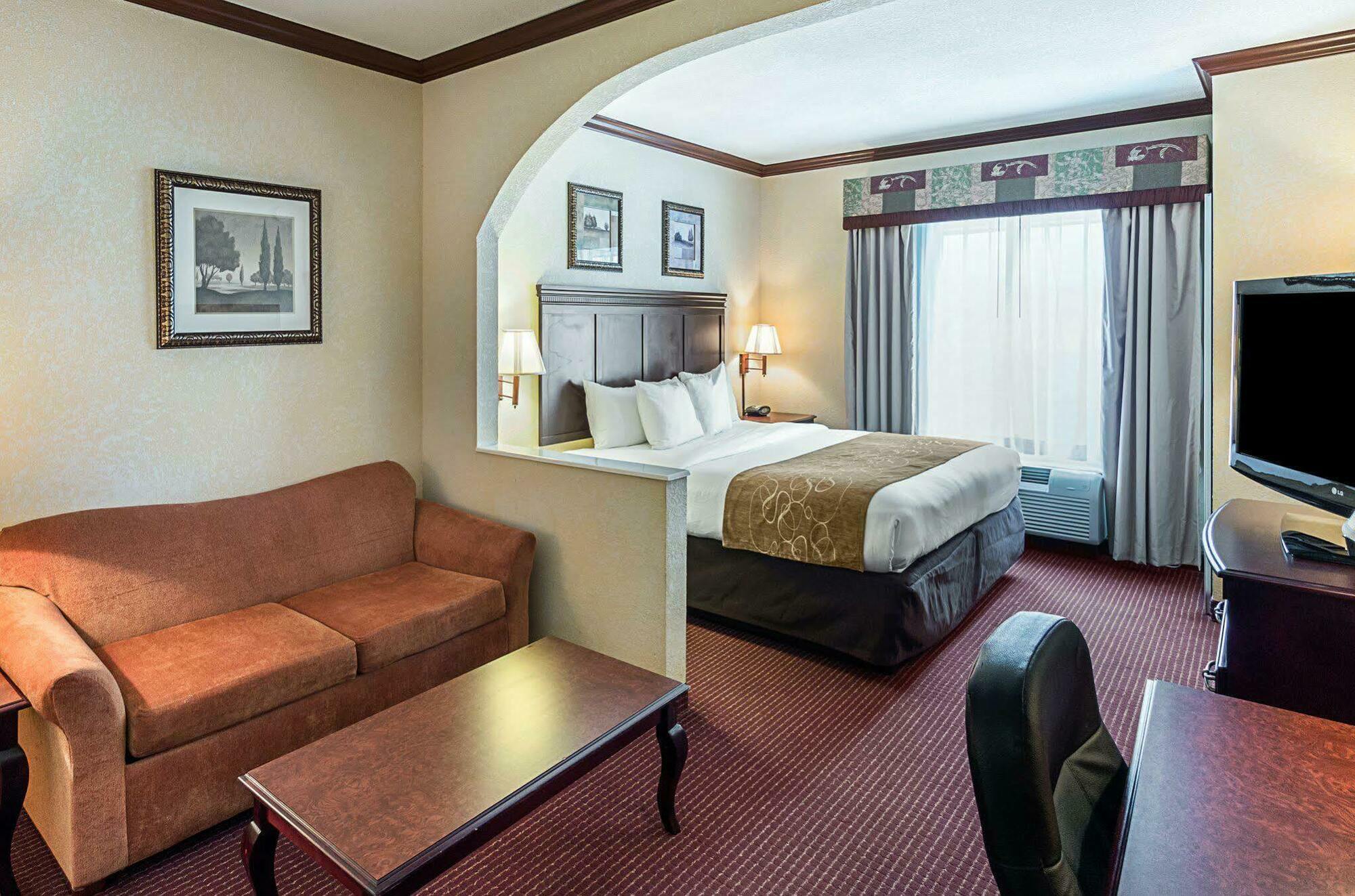 Comfort Suites Лафкін Екстер'єр фото